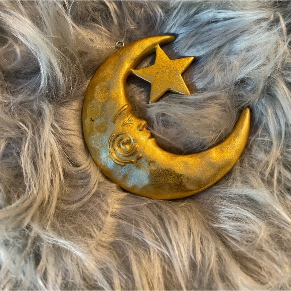 New! Moon Ornament And Wall Decor - Picture 8 of 9